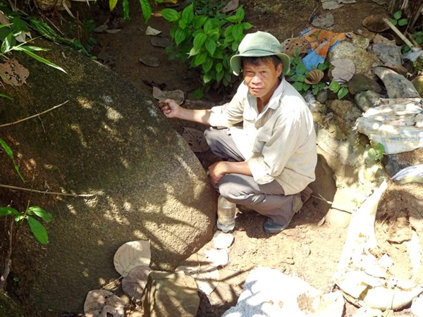 Năn[-]nỉ[-]đại[-]gia[-]Lê[-]Phước[-]Vũ[-]“là[-]Phật[-]tử[-]thì[-]đừng[-]ép[-]dân"